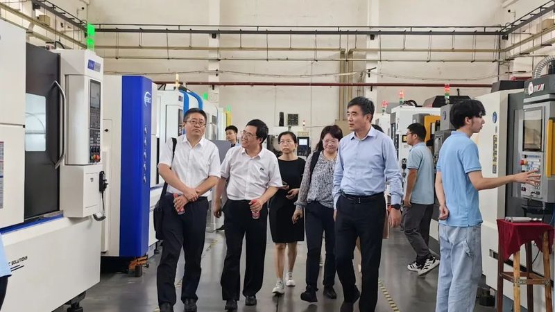 伺服电机与步进电机：如何选择，关键区别解析